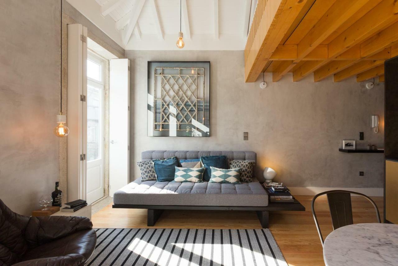 Gold & Grey Loft Almada Apartamento Porto