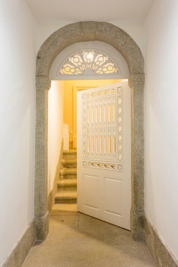 Gold & Grey Loft Almada