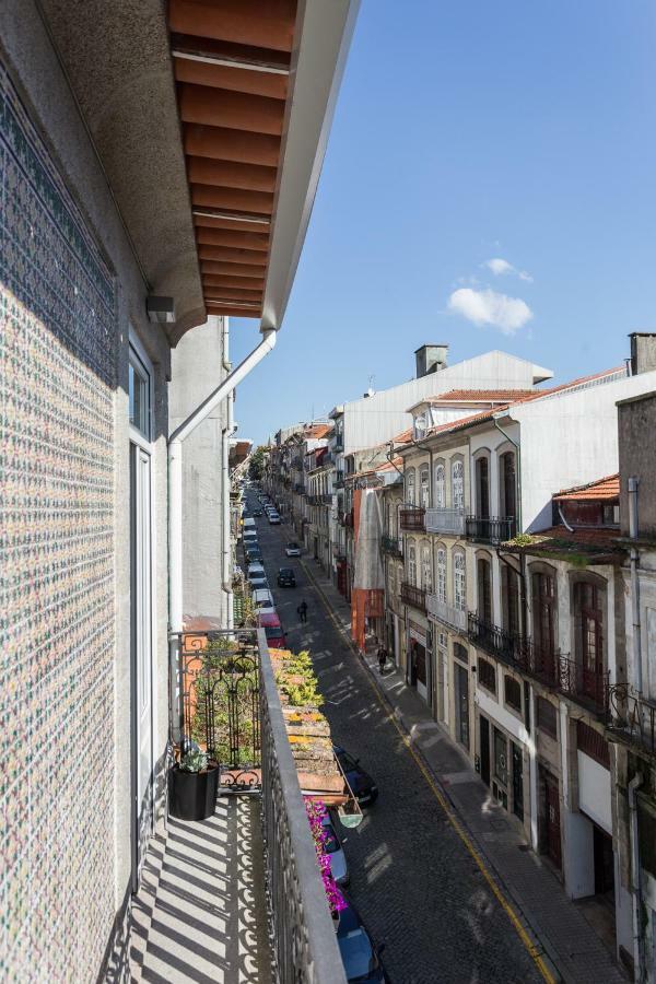 Gold & Grey Loft Almada Appartement